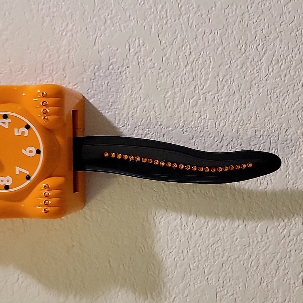 Jeweled Festival Orange Delight Kit Kat Cat Klock Clock - Picture 5 of 5
